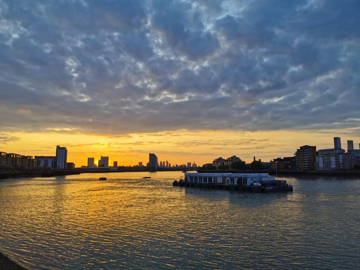Homestay Room With Stunning Thames River View Londra Dış mekan fotoğraf